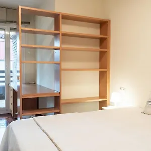 Comodo Y Funcional Apartamento En Iturrama Apartamento